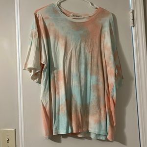 Oversized boutique shirt!